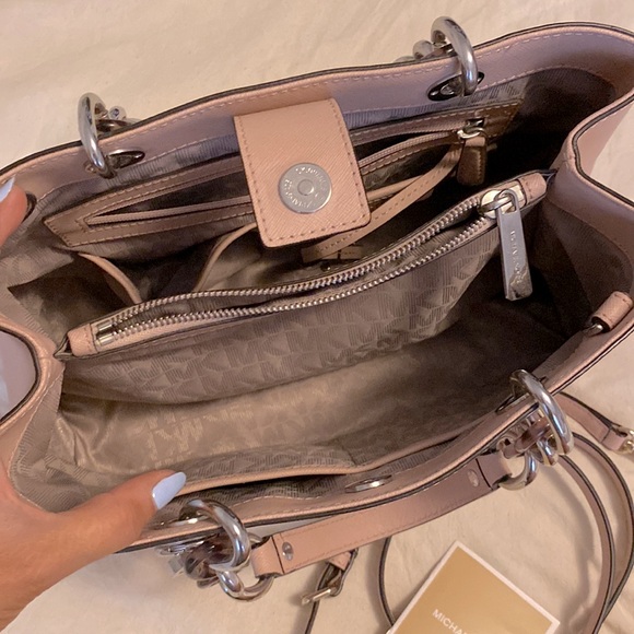 Pale Pink Michael Kors Bag - Picture 2 of 4